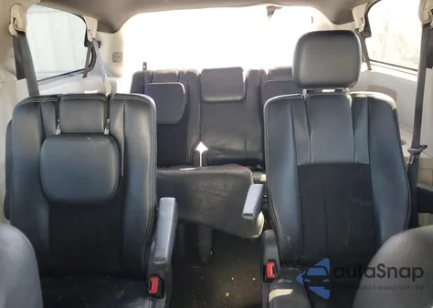 2014 Dodge Grand Caravan Sxt z USA, uszkodzony, nr VIN 2C4RDGCG0ER301670